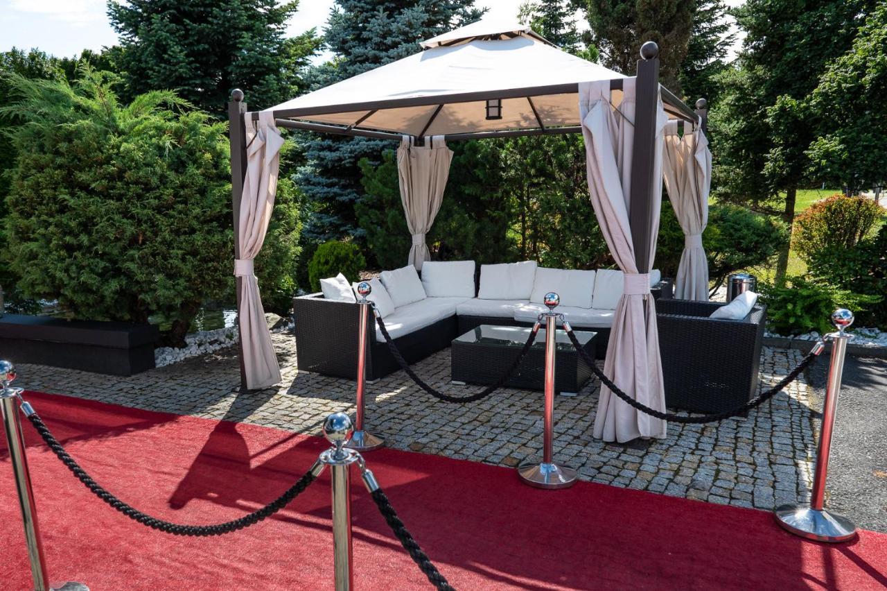 Hotel Europejski Ниса Екстериор снимка