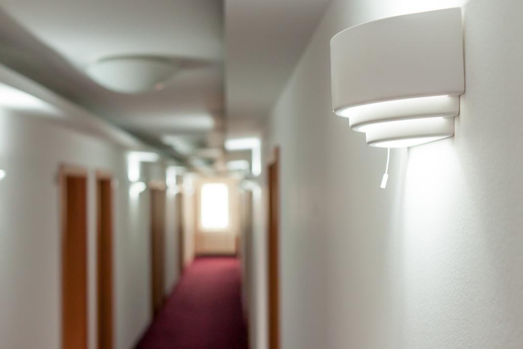 Hotel Europejski Ниса Екстериор снимка