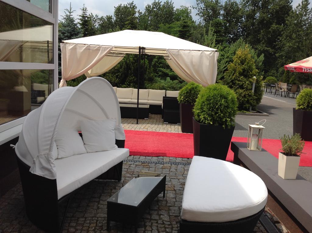 Hotel Europejski Ниса Екстериор снимка